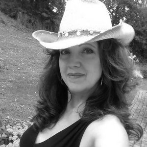 Meet your Posher, Laurieanne